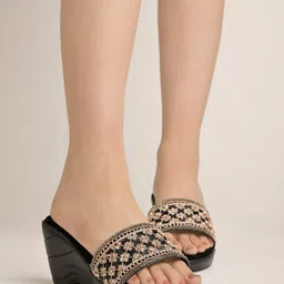 Shoetopia Ethnic Embellished Party Wedges-48