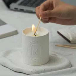 UMAI White Textured Scented Jar Candle-8