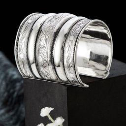 ATIBELLE German Silver-Plated Floral Textured Round Shaped Bangle-image-61