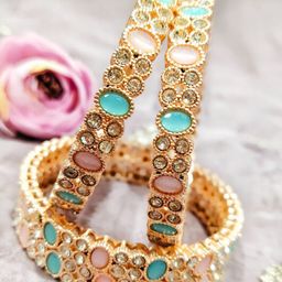FEMMIBELLA Set Of 4 Rose Gold-Plated Cubic Zirconia Studded Bangles image 1