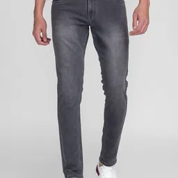 GIORDANO Men Slim Fit Light Fade Stretchable Cotton Jeans-image-48