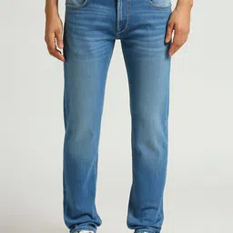 Pepe Jeans Men Tapered Fit Low-Rise Light Fade Stretchable Jeans-image-36
