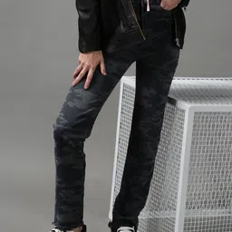 SHOWOFF Women Grey Light Fade Jeans-image-39