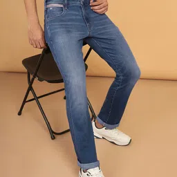 Wrangler Men Blue Millard Mid Rise Light Fade Stretchable Jeans-image-97