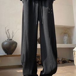 StyleCast Men Loose Fit Piping Design Mid Rise Relaxed Fit Track Pant-image-18
