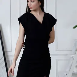 NEUDIS V-Neck Extended Sleeves Fitted Top-picture-3