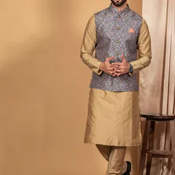 KISAH Men Blue Kurta with Churidar & Jacket Set-picture-48