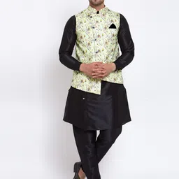 KLOTTHE Men Black Kurta with Churidar & Nehru Jacket-image-6