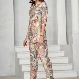 NAINVISH Floral Printed Top With Trousers-image-35