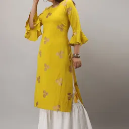 MAUKA Geometric Printed Kurta with Sharara image 5