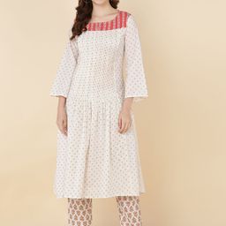 MAAND Women White Ethnic Motifs Printed Pleated Pure Cotton Flared Kurta with Trousers-12