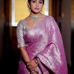 Rujave Ethnic Motifs Woven Design Zari Kanjeevaram Saree-image-24