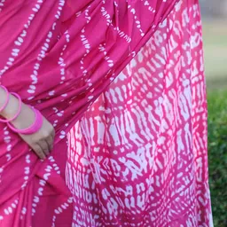 NIKHILAM Leheriya Printed Mulmul Cotton Block Print Saree image 4