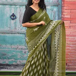 clothonus Geometric Pure Cotton Half and Half Block Print Saree-4