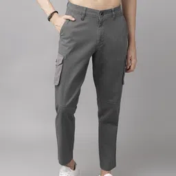 Roadster Men Charcoal Grey Solid Cargos-image-70