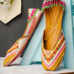 NR By Nidhi Rathi Women Multicoloured Ethnic Embroidered Mojaris-34
