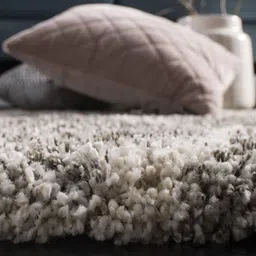 IMRA CARPET Silver-Toned Geometric Handmade Polyester Carpet image 5