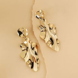 SOHI Contemporary Drop Earrings-27