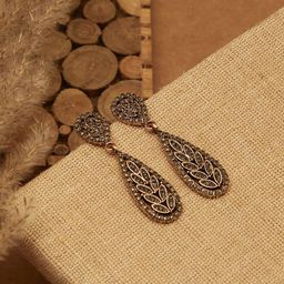 SOHI Contemporary Drop Earrings-18