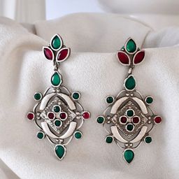 DASTOOR Silver-Plated Contemporary Stone Studded & Beaded Drop Earrings-15