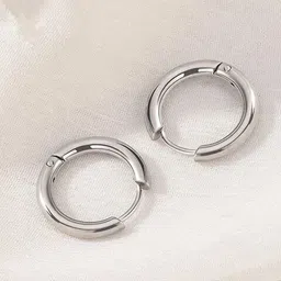 VIEN Set Of 2 Gold-Plated Contemporary Hoop Earrings-29