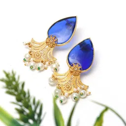 Ozanoo Gold-Plated Teardrop Shaped Drop Earrings-15