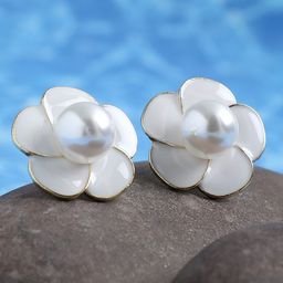 SOHI White Floral Studs Earrings-35