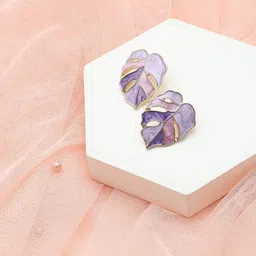 SOHI Gold-Plated Leaf Shaped Studs Earrings-14