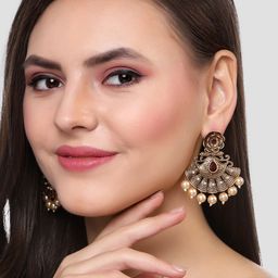 KARATCART Gold-Plated Maroon & Off-White Stone and Pearl Studded Drop Earrings image 4