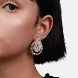 SOHI Gold-Plated Teardrop Shaped Drop Earrings image 4