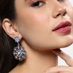 SOHI Contemporary Drop Earrings image 3