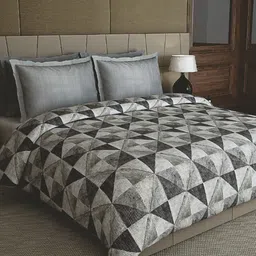 GM Grey Geometric AC Room 150 GSM Double Bed Comforter-image-61
