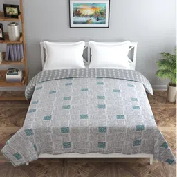 Florida Grey & Green Geometric Microfiber Double Bed Dohar-image-40