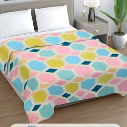 FABINALIV Green & Pink Geometric Printed AC Room 350 GSM Double Bed Comforter-17
