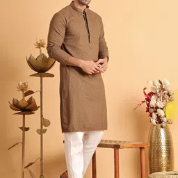 Jompers Men Embroidered Regular Sequinned Kurta with Pyjamas-11