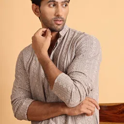 Jompers Men Embroidered Regular Sequinned Kurta with Pyjamas image 3