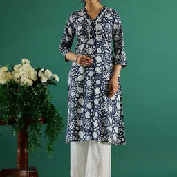 Sangria Navy Blue & White Floral Printed V-Neck Cotton Straight Kurtas-image-58