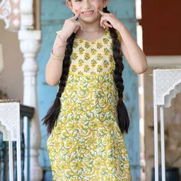 Sangria Floral Printed Cotton Straight Kurti-image-60