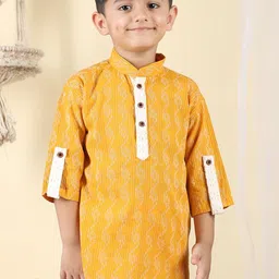 Sangria  Boys Yellow & White Geometric Printed Mandarin Collar Straight Cotton Kurta-28