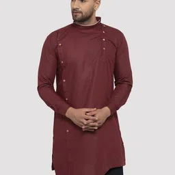Kaifoo Men Maroon Flared Sleeves Thread Work Asymmetric Kurta-57