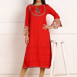 VAHSON Women Red & lust Embroidered Flared Sleeves Thread Work Kurta-image-61
