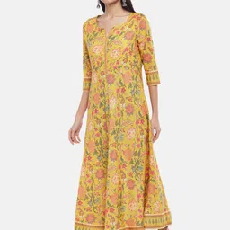 RANGMANCH BY PANTALOONS Women Mustard Yellow & Pink Floral Printed Floral Anarkali Kurta-image-9
