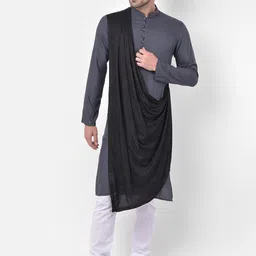 DEYANN Men Black Pleated Kurta with Pyjamas-27