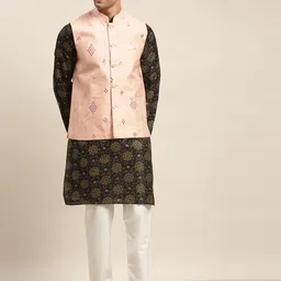 SOJANYA Men Black Floral Printed Mirror Work Kurta with Pyjamas-47
