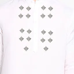DEVOILER Ethnic Motifs Printed Regular Kurta With Pyjamas image 2