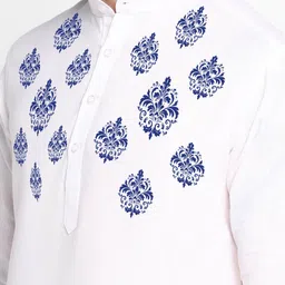 DEVOILER Ethnic Motifs Printed Regular Kurta With Pyjamas image 2