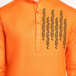 DEVOILER Ethnic Motifs Printed Mandarin Collar Regular Kurta with Pyjamas image 2
