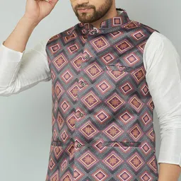 Kaifoo Men White & Grey Printed Kurta with Pyjamas & Nehru Jacket image 5