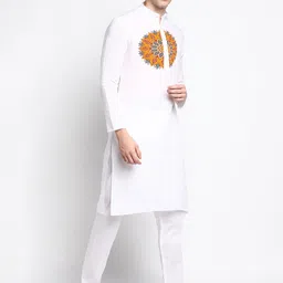 DEVOILER Ethnic Motifs Printed Regular Kurta With Pyjamas image 3