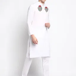 DEVOILER Ethnic Motifs Printed Mandarin Collar White Romance Straight Kurta With Pyjama image 3